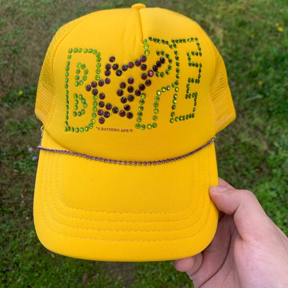 Bape Accessories - Vintage bape trucker hat %100 real !!!!